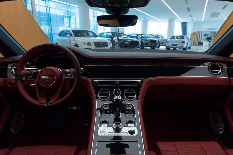 Торпедо Bentley Continental GT W12 Centenary Specifications 2020 года  (UAE) (фото 8 из 10)